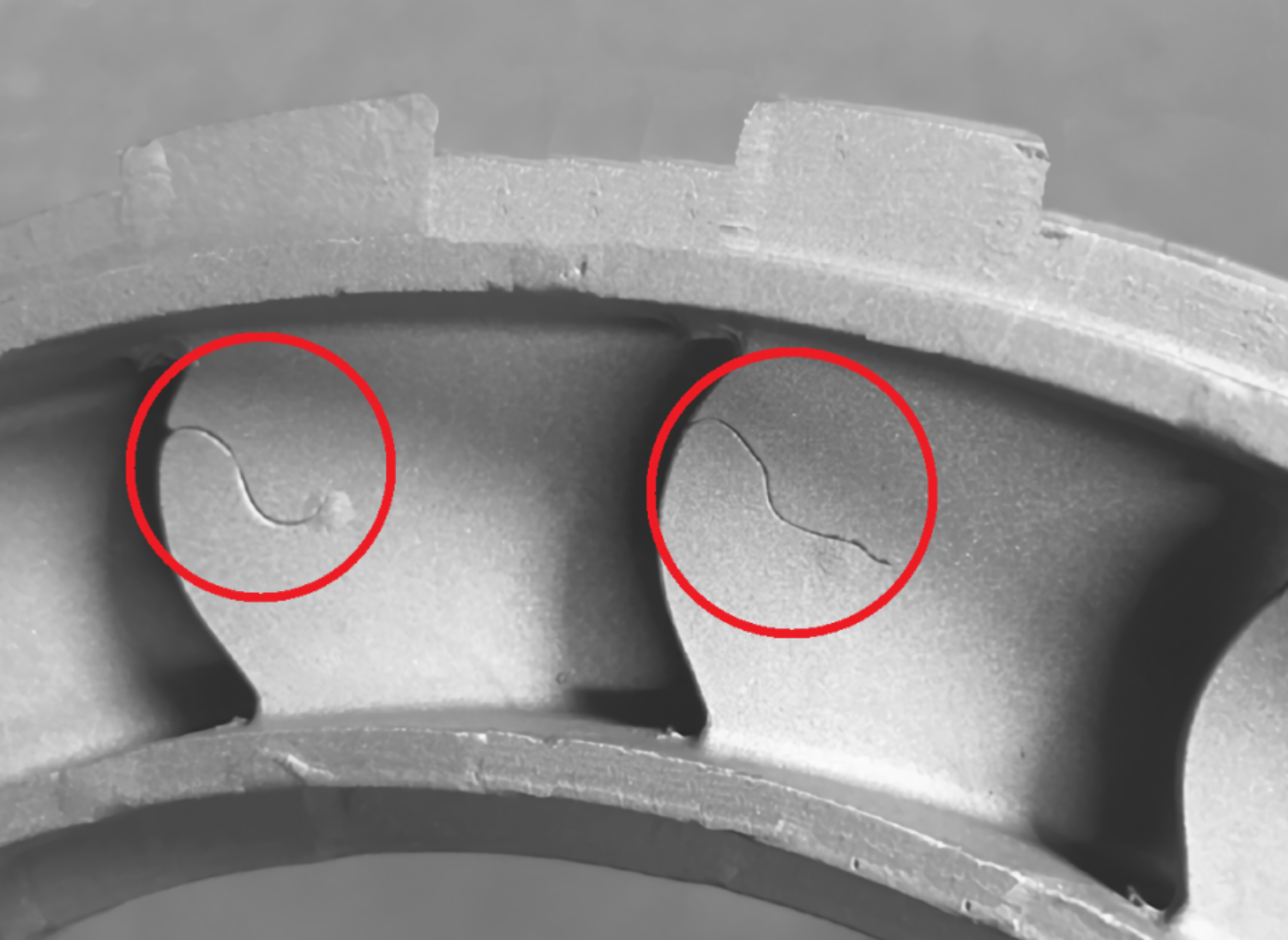 图片压铸缺陷引起的原因是什么？ 怎么解决？