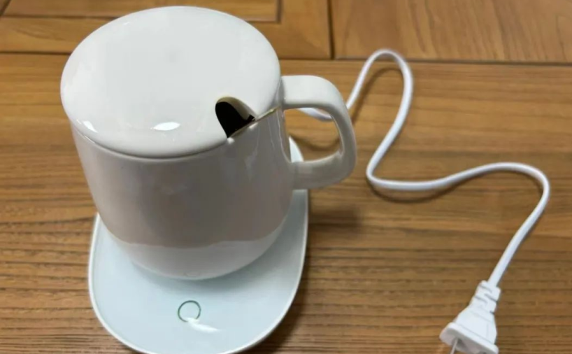 拆解恒温加热杯垫